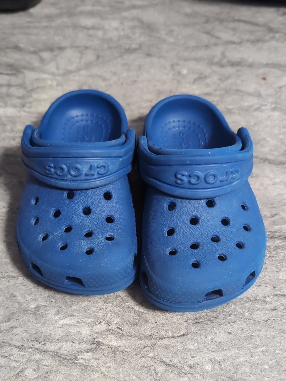 CROCS Kids Classic Clog in Bright Blue